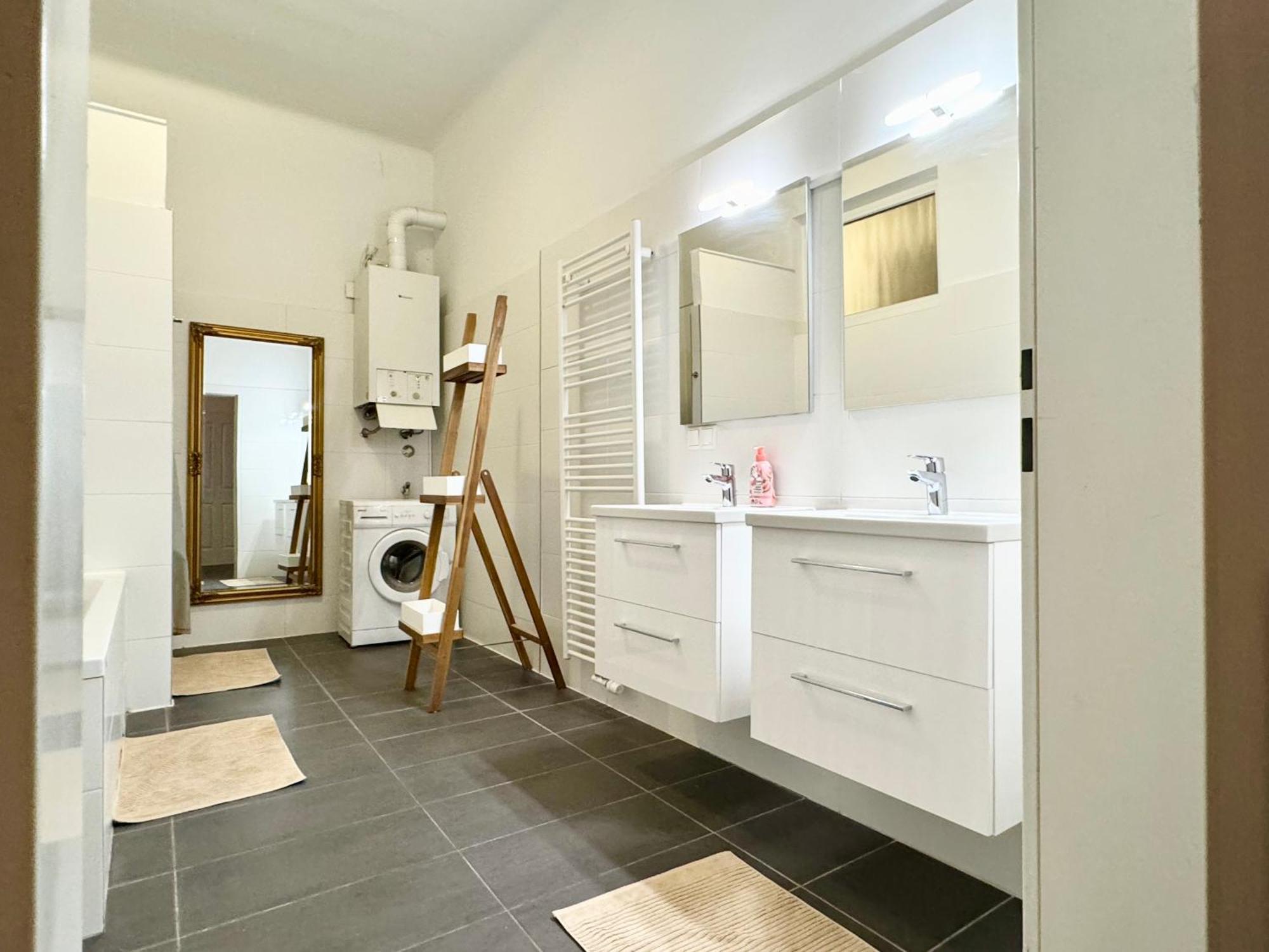 Premium Located At The Famous Kutschkermarkt Apartamento